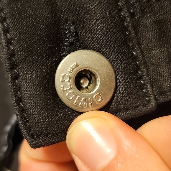 Ladies - Picture 9 of 11